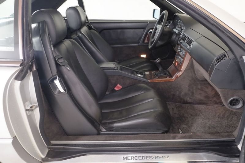 https://cdn-dk.caraffinity.it/dealer/datafiles/vehicle/images/800/1494/67EqQxQscbrvKZ9L.JPG