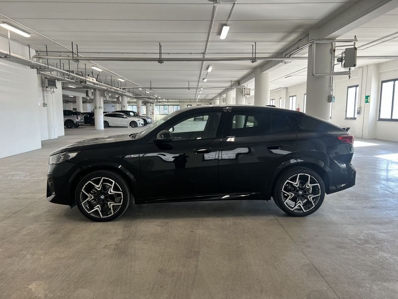https://cdn-dk.caraffinity.it/dealer/datafiles/vehicle/images/800/1494/CCAZLLfvybGShln6.jpeg