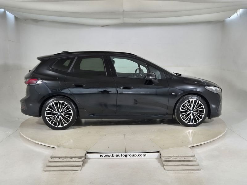 https://cdn-dk.caraffinity.it/dealer/datafiles/vehicle/images/800/1494/DBDAPxkgKxxwiNpE.jpg