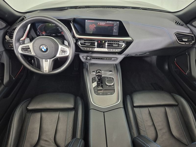 https://cdn-dk.caraffinity.it/dealer/datafiles/vehicle/images/800/1494/EBaxgBAol7UwlXJr.jpg