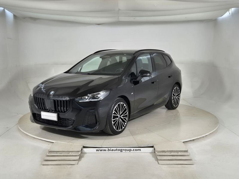 https://cdn-dk.caraffinity.it/dealer/datafiles/vehicle/images/800/1494/GuaiaJ5iEdZox5W7.jpg?format=jpeg