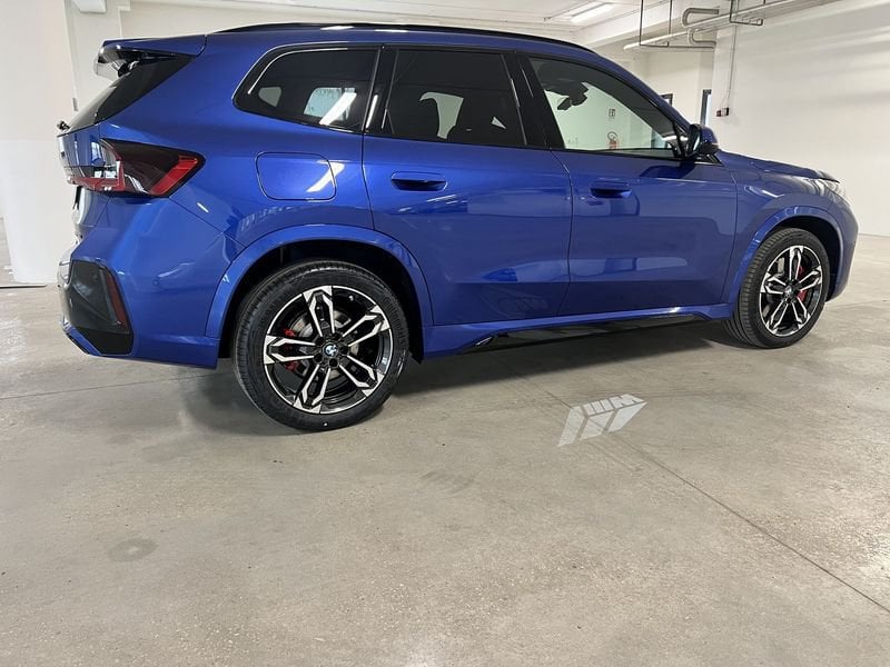 https://cdn-dk.caraffinity.it/dealer/datafiles/vehicle/images/800/1494/Mjji3e3pnL48wyH9.jpeg