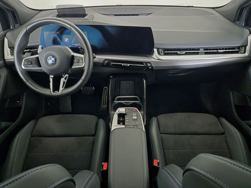 https://cdn-dk.caraffinity.it/dealer/datafiles/vehicle/images/800/1494/PY4lzwoa8ZB60bS4.jpg