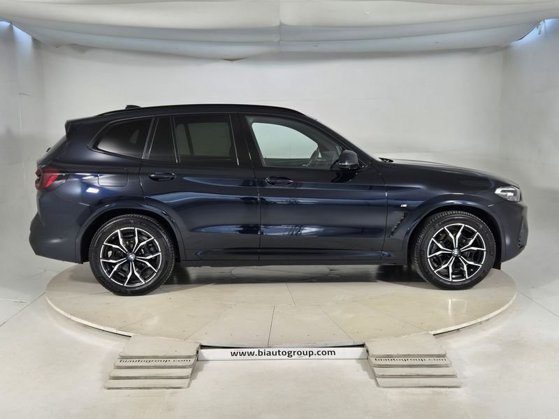 https://cdn-dk.caraffinity.it/dealer/datafiles/vehicle/images/800/1494/VWUsmPzEQQwl1bIn.jpg
