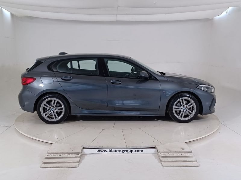 https://cdn-dk.caraffinity.it/dealer/datafiles/vehicle/images/800/1494/Vco9V5FtUjh9U7kU.jpg