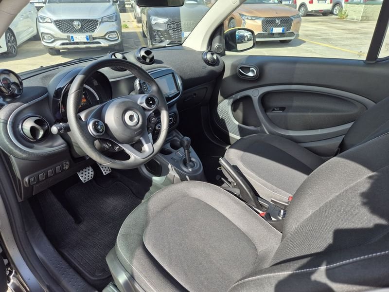 https://cdn-dk.caraffinity.it/dealer/datafiles/vehicle/images/800/1494/Y6K6zB28BhD2QG94.jpg