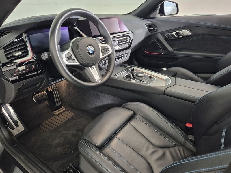 https://cdn-dk.caraffinity.it/dealer/datafiles/vehicle/images/800/1494/qVeX4NGEoG7jd4eM.jpg