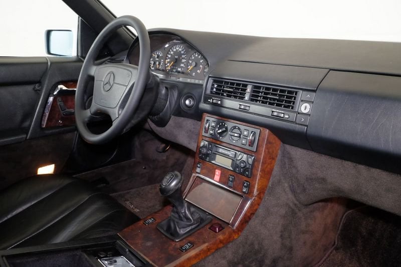 https://cdn-dk.caraffinity.it/dealer/datafiles/vehicle/images/800/1494/s2QuVMwv5gjkttOW.JPG