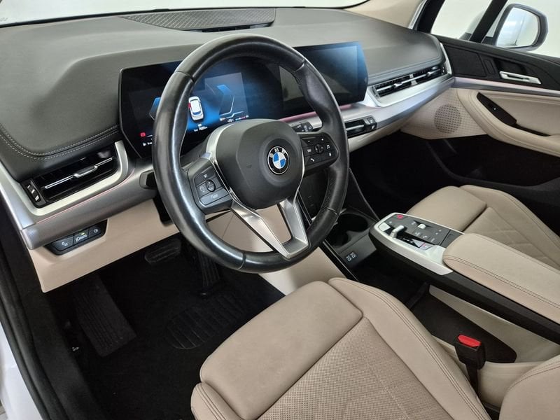 https://cdn-dk.caraffinity.it/dealer/datafiles/vehicle/images/800/1494/z46I34qh1UrrATlB.jpg