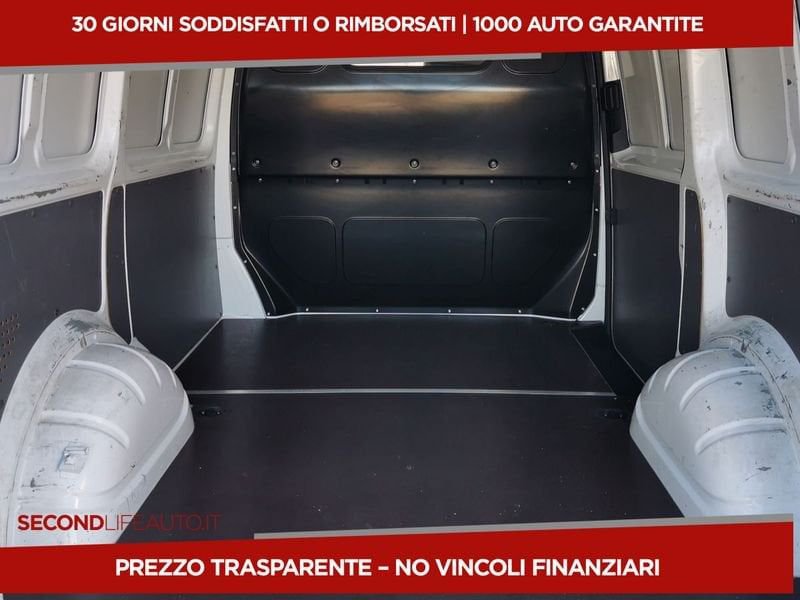 https://cdn-dk.caraffinity.it/dealer/datafiles/vehicle/images/800/32618/00X5iOe4aBgSqTmX.jpeg