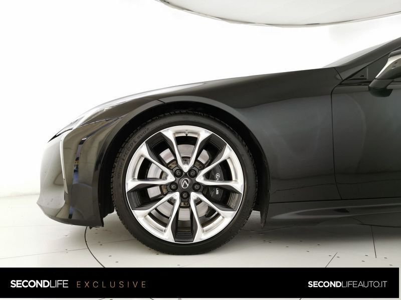 https://cdn-dk.caraffinity.it/dealer/datafiles/vehicle/images/800/32618/224icqIAbx9drpTU.jpeg