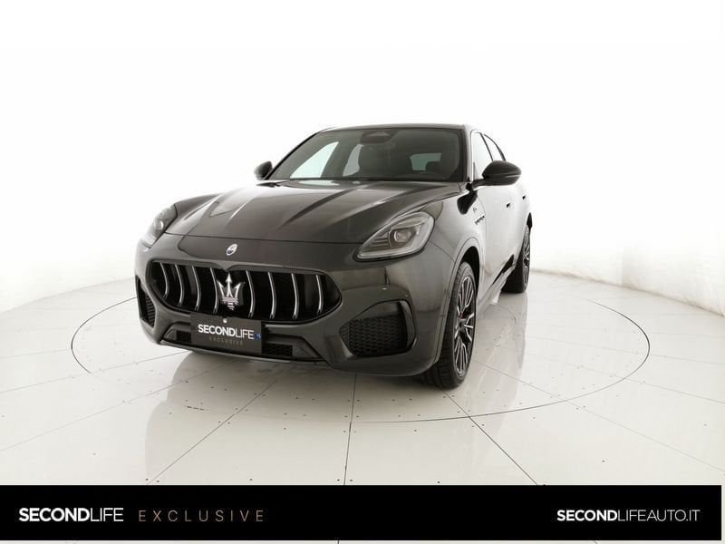https://cdn-dk.caraffinity.it/dealer/datafiles/vehicle/images/800/32618/58CNupAC8zcABVKu.jpeg?format=jpeg