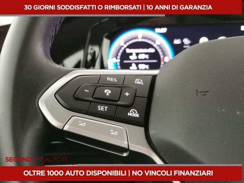 https://cdn-dk.caraffinity.it/dealer/datafiles/vehicle/images/800/32618/5FUQfcC2bDXvn6Mn.jpeg