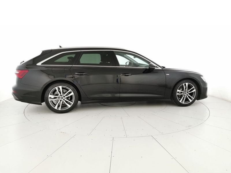 https://cdn-dk.caraffinity.it/dealer/datafiles/vehicle/images/800/32618/5HK7LlAAArA1ovN6.jpeg