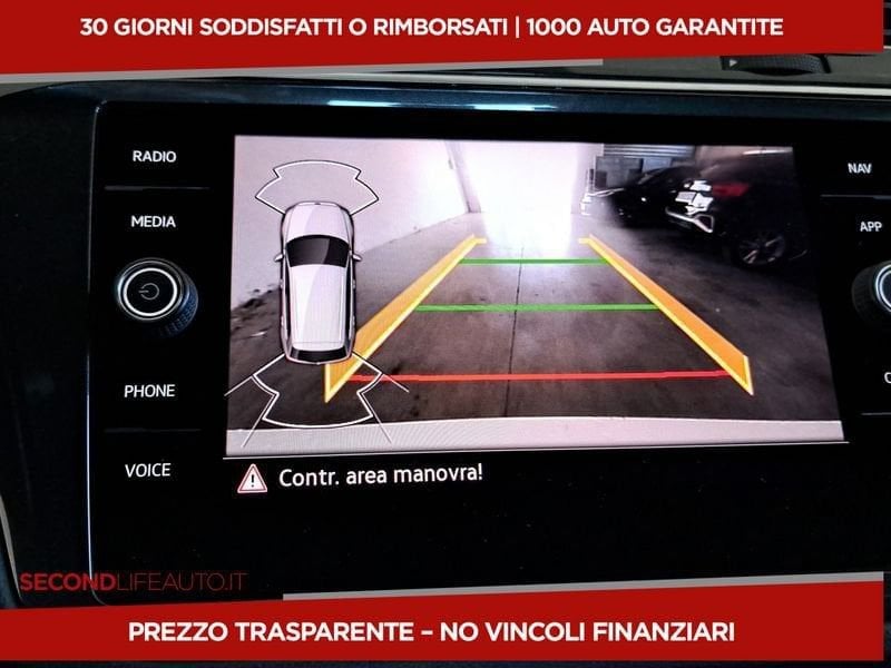 https://cdn-dk.caraffinity.it/dealer/datafiles/vehicle/images/800/32618/5MoWlD9CiFFFMrcl.jpeg
