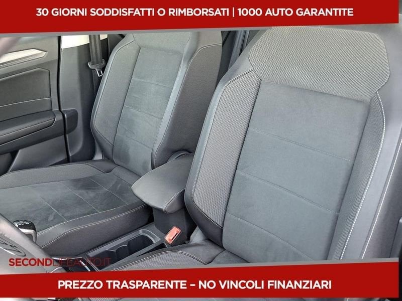 https://cdn-dk.caraffinity.it/dealer/datafiles/vehicle/images/800/32618/6NVKBVWzptaGFfXA.jpeg