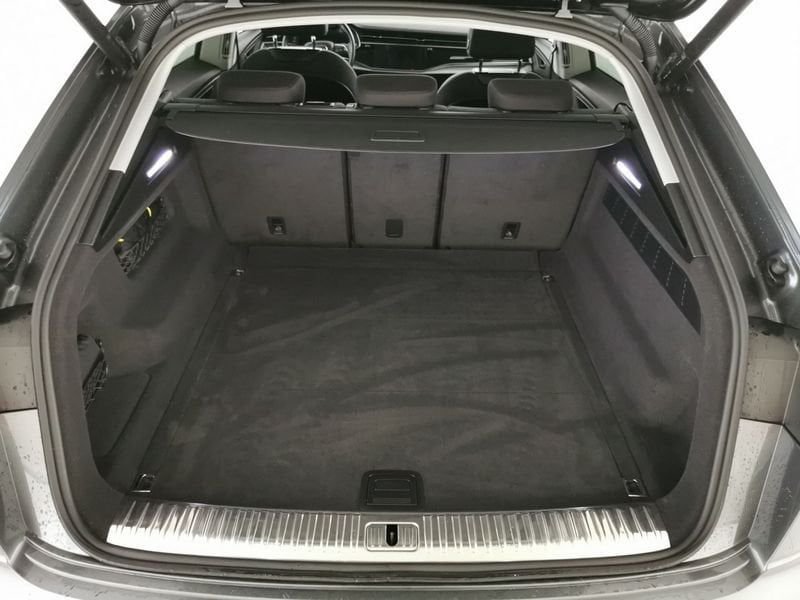 https://cdn-dk.caraffinity.it/dealer/datafiles/vehicle/images/800/32618/6bjtwe7l7axRIPwn.jpeg