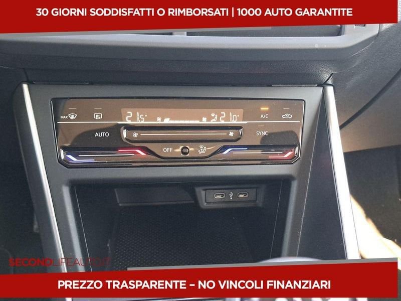 https://cdn-dk.caraffinity.it/dealer/datafiles/vehicle/images/800/32618/8gWusylr5gbHFI0X.jpeg