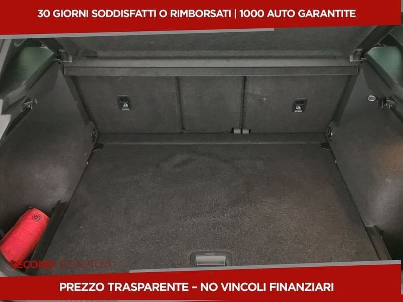 https://cdn-dk.caraffinity.it/dealer/datafiles/vehicle/images/800/32618/A8VgRcnxrbPNAYva.jpeg