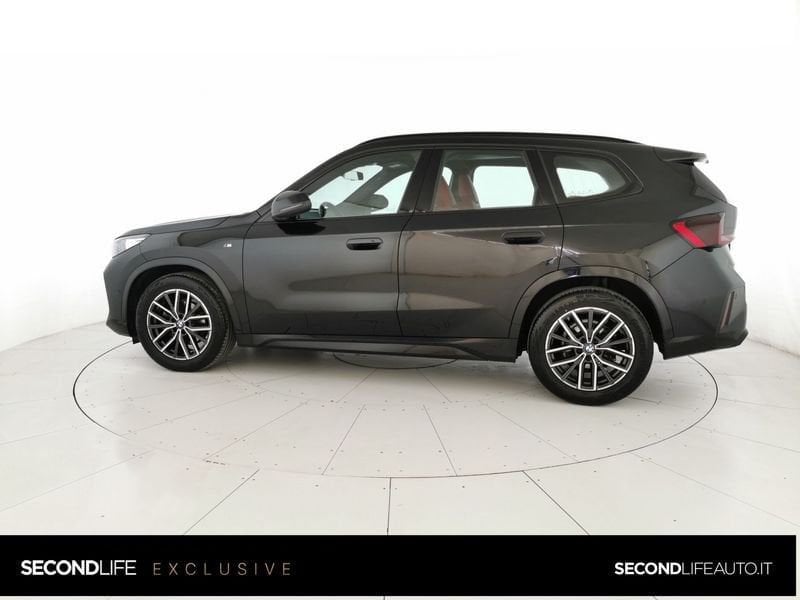 https://cdn-dk.caraffinity.it/dealer/datafiles/vehicle/images/800/32618/Af3gXMes8rrPb2rB.jpeg