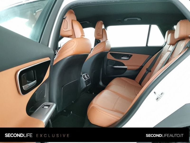 https://cdn-dk.caraffinity.it/dealer/datafiles/vehicle/images/800/32618/AypoKBOiwYG0Jsjx.jpeg