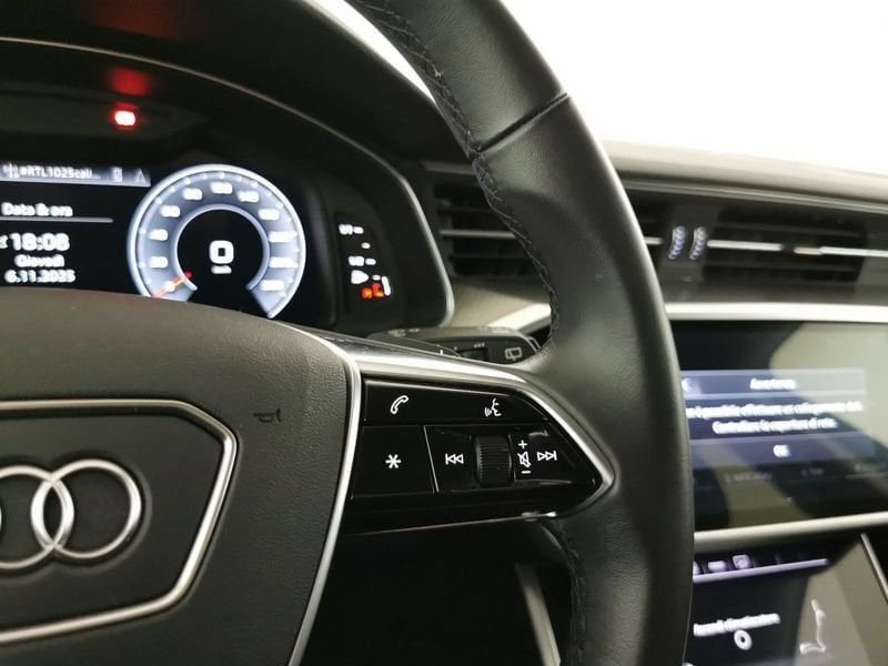 https://cdn-dk.caraffinity.it/dealer/datafiles/vehicle/images/800/32618/Ch5oqlJrj1kpRa1u.jpeg