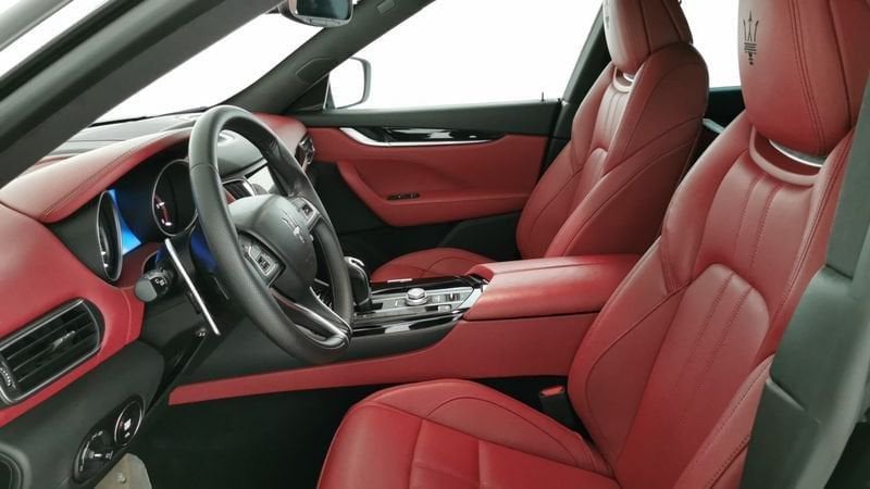 https://cdn-dk.caraffinity.it/dealer/datafiles/vehicle/images/800/32618/DGOlD1n1fyxGEwiY.jpeg
