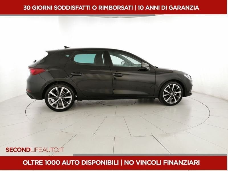 https://cdn-dk.caraffinity.it/dealer/datafiles/vehicle/images/800/32618/DSbsekeD43ATCHBX.jpeg