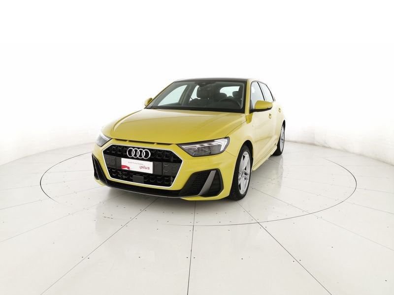 https://cdn-dk.caraffinity.it/dealer/datafiles/vehicle/images/800/32618/DbErnpbEtO1g5xPx.jpeg?format=jpeg