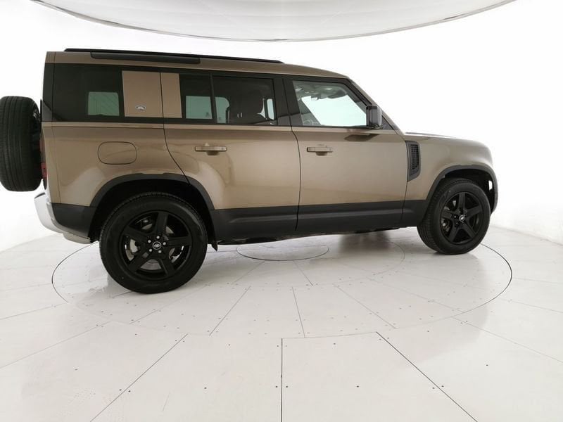 https://cdn-dk.caraffinity.it/dealer/datafiles/vehicle/images/800/32618/Gux2SjgrZ38MqXux.jpeg
