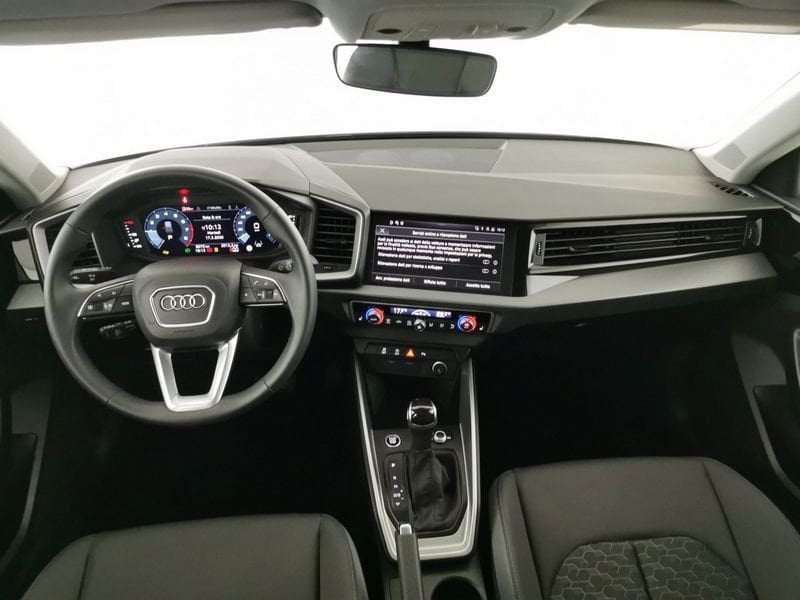 https://cdn-dk.caraffinity.it/dealer/datafiles/vehicle/images/800/32618/Pav9nRVyhbNEJM0V.jpeg