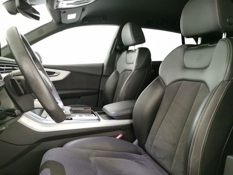 https://cdn-dk.caraffinity.it/dealer/datafiles/vehicle/images/800/32618/WlMVe0mQLHT2tNpK.jpeg