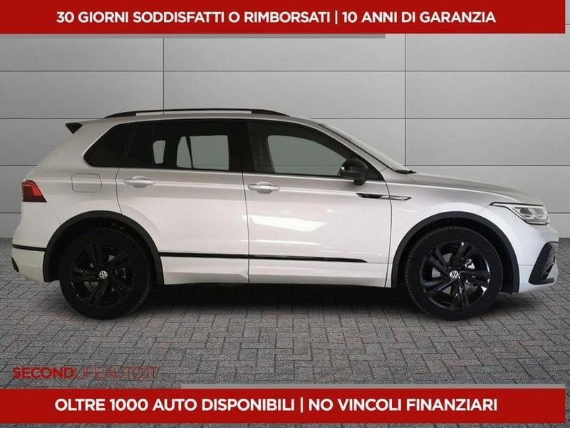https://cdn-dk.caraffinity.it/dealer/datafiles/vehicle/images/800/32618/XOlhHxVyiYrdzXZh.jpeg