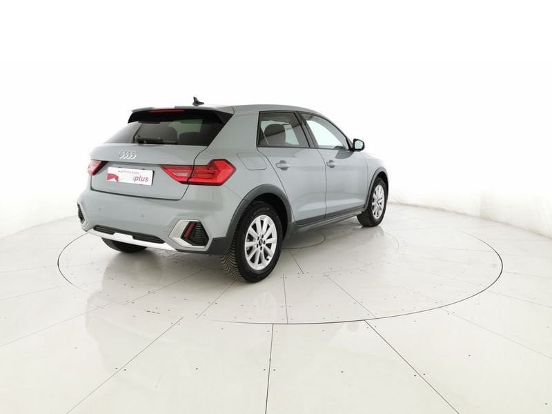 https://cdn-dk.caraffinity.it/dealer/datafiles/vehicle/images/800/32618/ZVgoB5mv0f9TqSry.jpeg