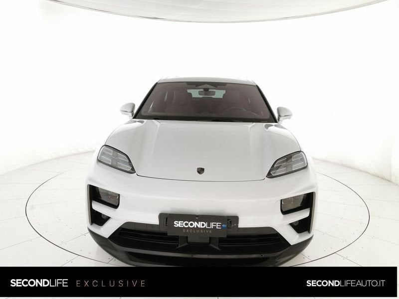 https://cdn-dk.caraffinity.it/dealer/datafiles/vehicle/images/800/32618/ZdXca4XPaGRDhH3e.jpeg