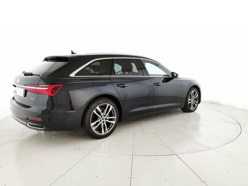 https://cdn-dk.caraffinity.it/dealer/datafiles/vehicle/images/800/32618/alEy6kXJu9eTIsja.jpeg