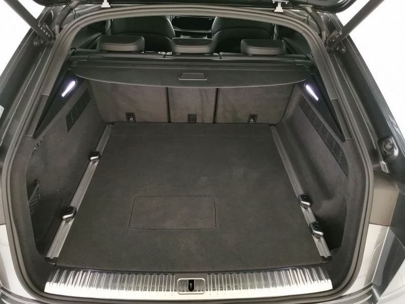 https://cdn-dk.caraffinity.it/dealer/datafiles/vehicle/images/800/32618/cuHAZBHoVgd9BlBM.jpeg