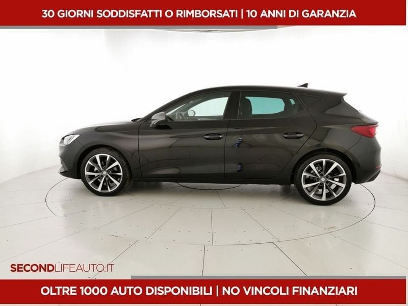 https://cdn-dk.caraffinity.it/dealer/datafiles/vehicle/images/800/32618/ePrcE8WQNAZca3hs.jpeg