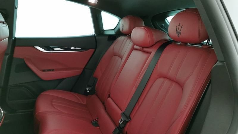 https://cdn-dk.caraffinity.it/dealer/datafiles/vehicle/images/800/32618/gzLYNPhBB6aj9IwT.jpeg