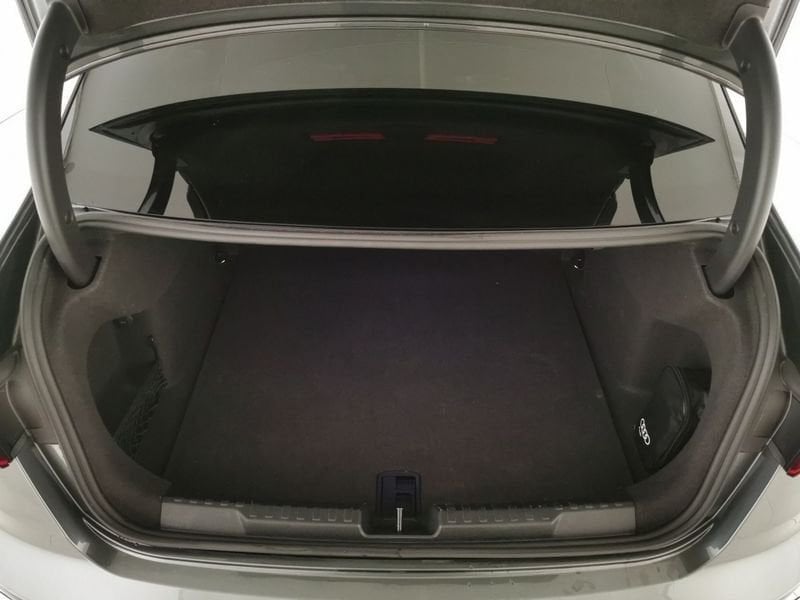 https://cdn-dk.caraffinity.it/dealer/datafiles/vehicle/images/800/32618/hd38mFMpgIW5iqTP.jpeg