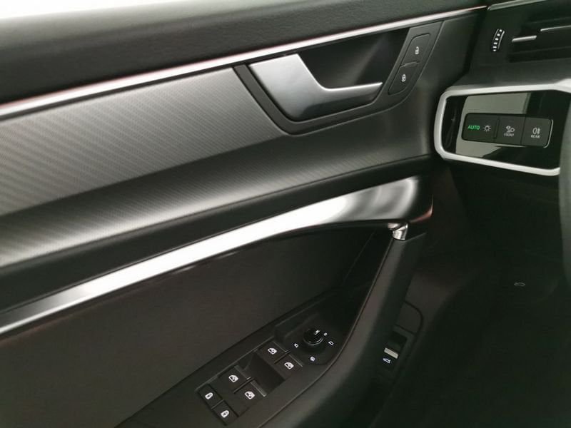 https://cdn-dk.caraffinity.it/dealer/datafiles/vehicle/images/800/32618/i4jQhgiGRrpfGU2i.jpeg