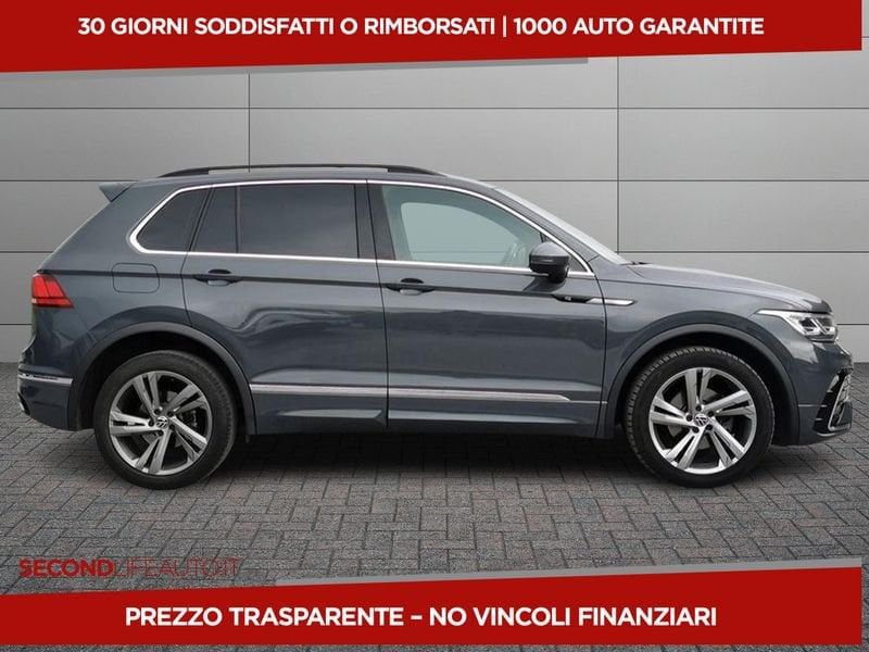 https://cdn-dk.caraffinity.it/dealer/datafiles/vehicle/images/800/32618/iONU1umBLFBqG14R.jpeg