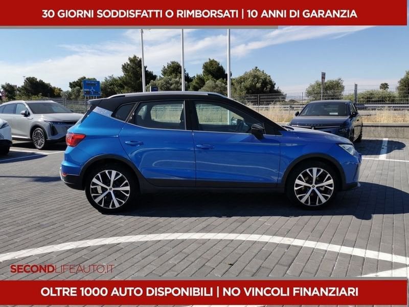 https://cdn-dk.caraffinity.it/dealer/datafiles/vehicle/images/800/32618/jHrdzPx13YsqqZpC.jpeg