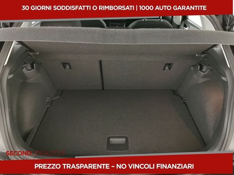 https://cdn-dk.caraffinity.it/dealer/datafiles/vehicle/images/800/32618/ktTG2AddxMQwELmA.jpeg