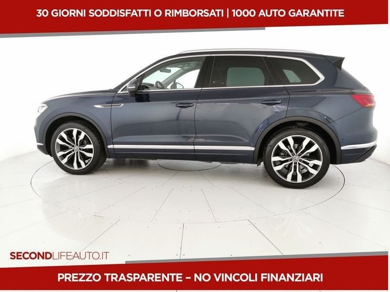 https://cdn-dk.caraffinity.it/dealer/datafiles/vehicle/images/800/32618/l8rLADUdgG3koZG7.jpeg