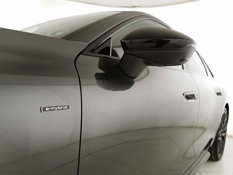 https://cdn-dk.caraffinity.it/dealer/datafiles/vehicle/images/800/32618/nVHWrhmL0WQpmZwf.jpeg