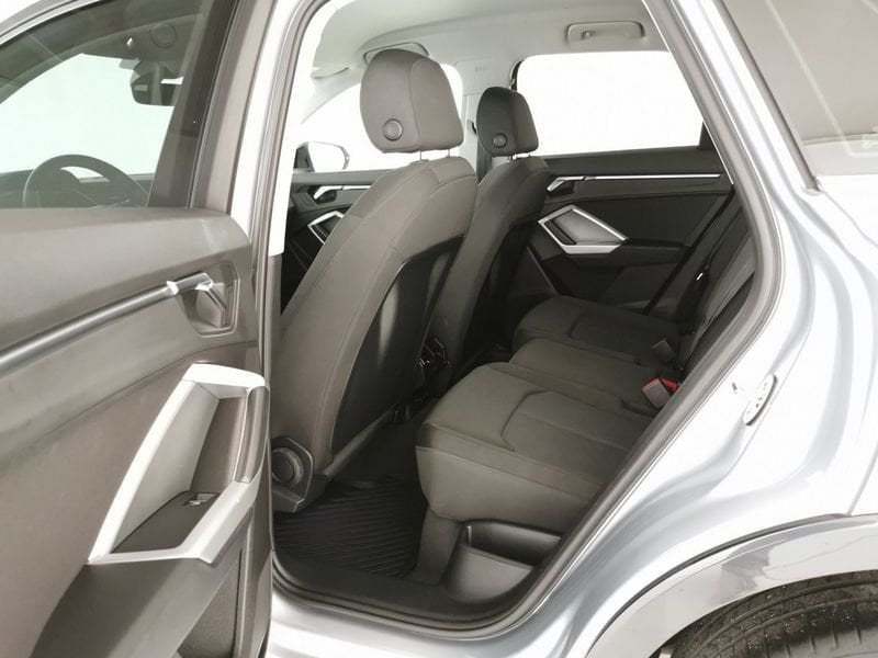 https://cdn-dk.caraffinity.it/dealer/datafiles/vehicle/images/800/32618/o168W3tb5CCMqPwF.jpeg