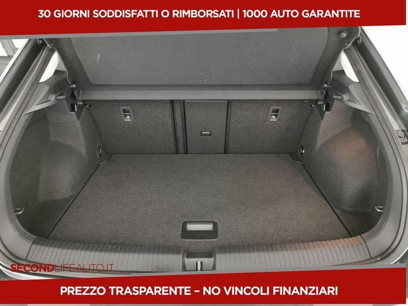 https://cdn-dk.caraffinity.it/dealer/datafiles/vehicle/images/800/32618/oLfyVQx58SUNWtXF.jpeg