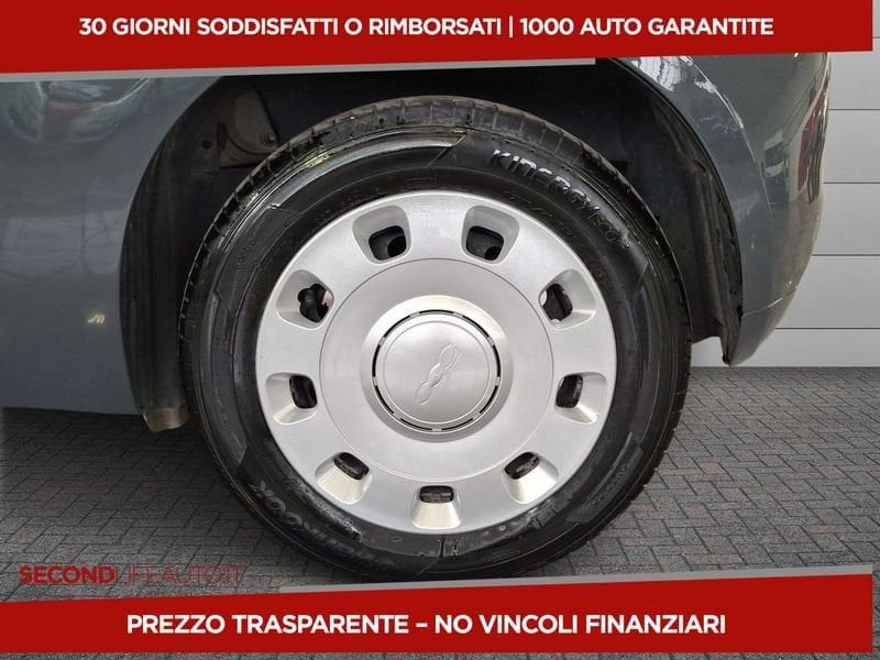 https://cdn-dk.caraffinity.it/dealer/datafiles/vehicle/images/800/32618/oulWl26cMsiq3dF3.jpeg