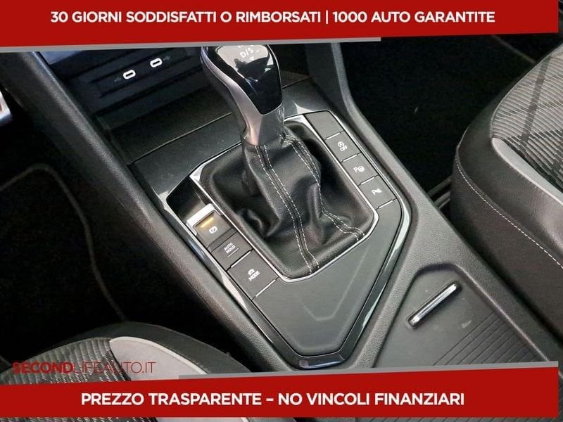 https://cdn-dk.caraffinity.it/dealer/datafiles/vehicle/images/800/32618/pjZwG1iWvD7vebir.jpeg